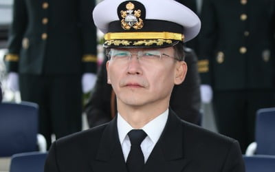 "문과 X들이 해먹는 나라"…이국종, 결국 국방부에 사과